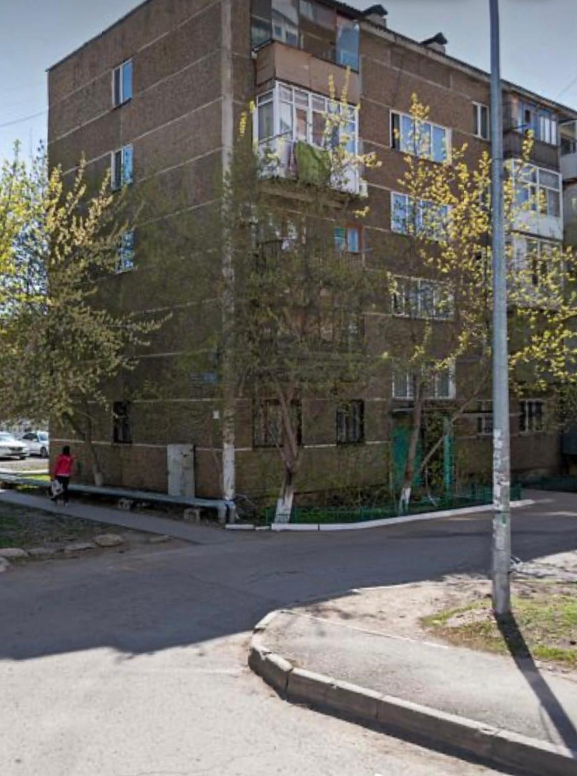Apartment между правым и левым берегом, рядом с набережной на улице габдуллина