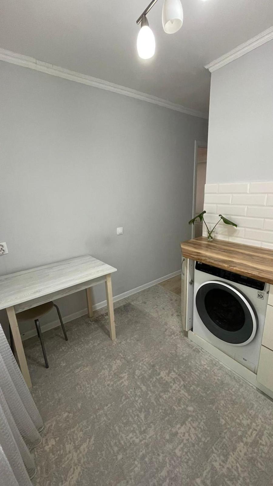 Apartment между правым и левым берегом, рядом с набережной на улице габдуллина Nur-Sultan (Astana)